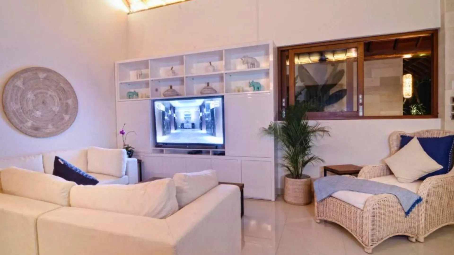 Fressia 3 Bedroom Private Pool Villa An12 Canggu