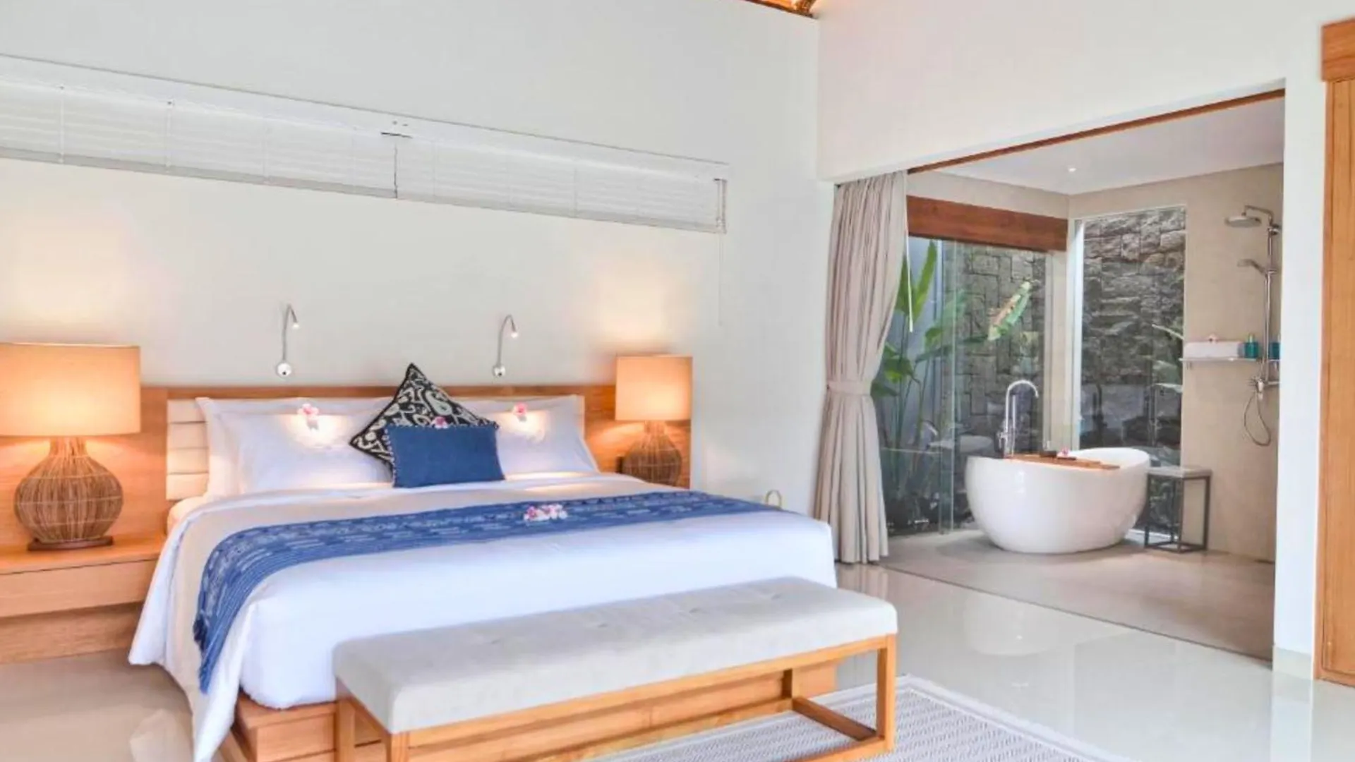 Fressia 3 Bedroom Private Pool Villa An12 Canggu